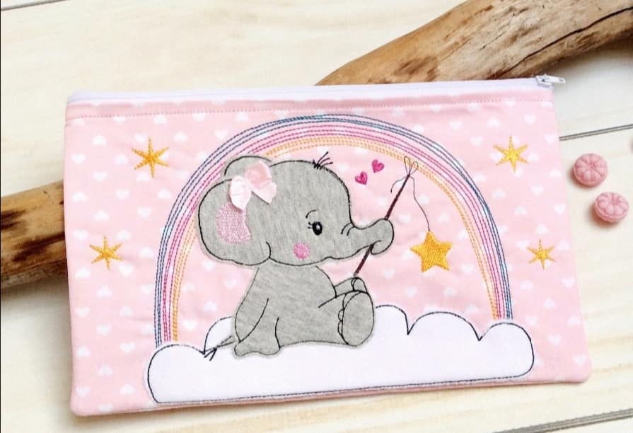 Elefante con arcobaleno